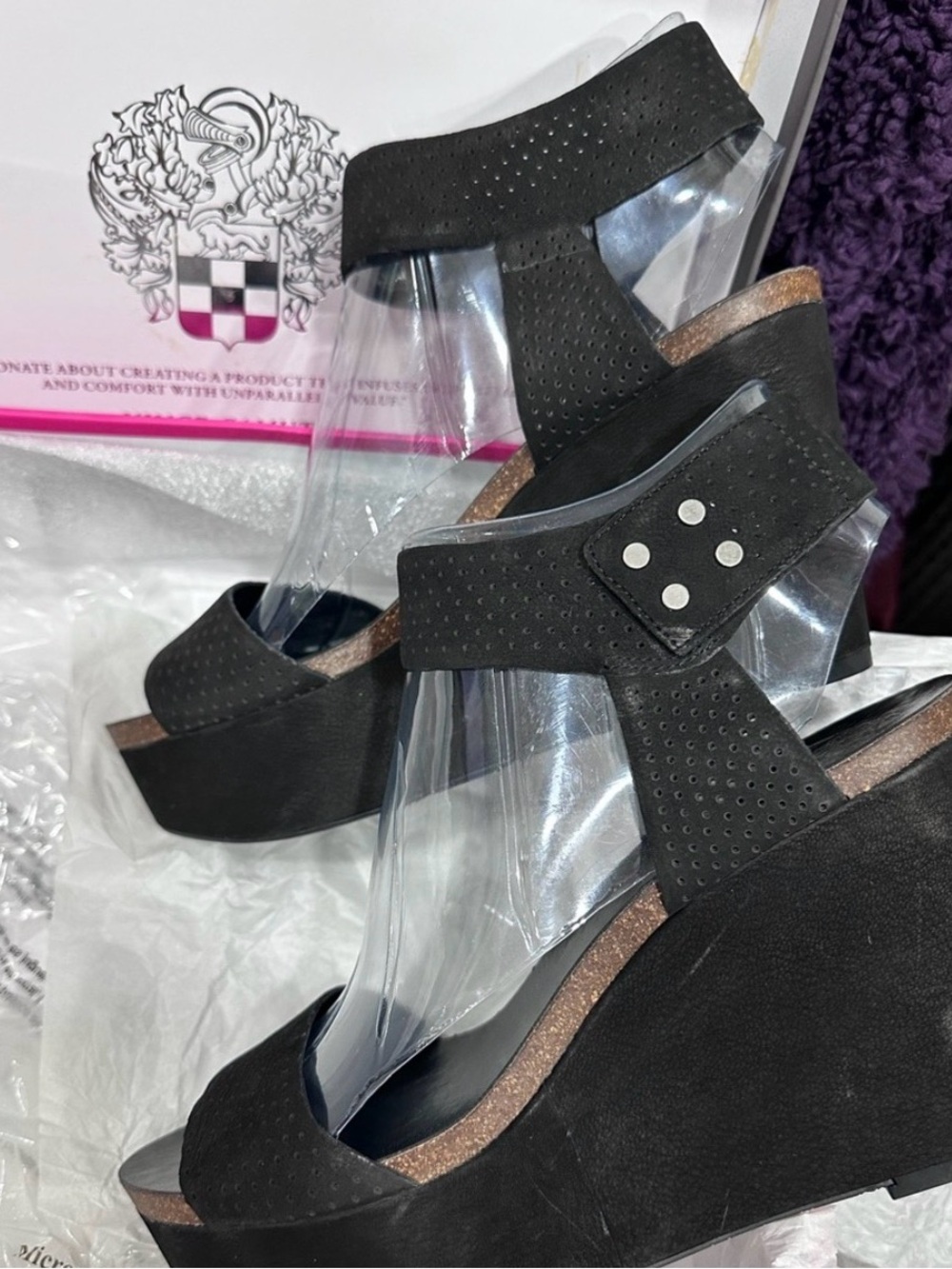 Vince Camuto Valamie Black Ankle-Strap Wedge Sandals LN Size 7.5